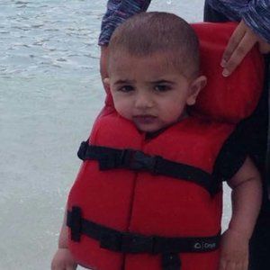 Meet your Posher, Adib